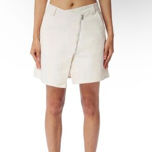 Brand new Obey Ryan’s mini skirt